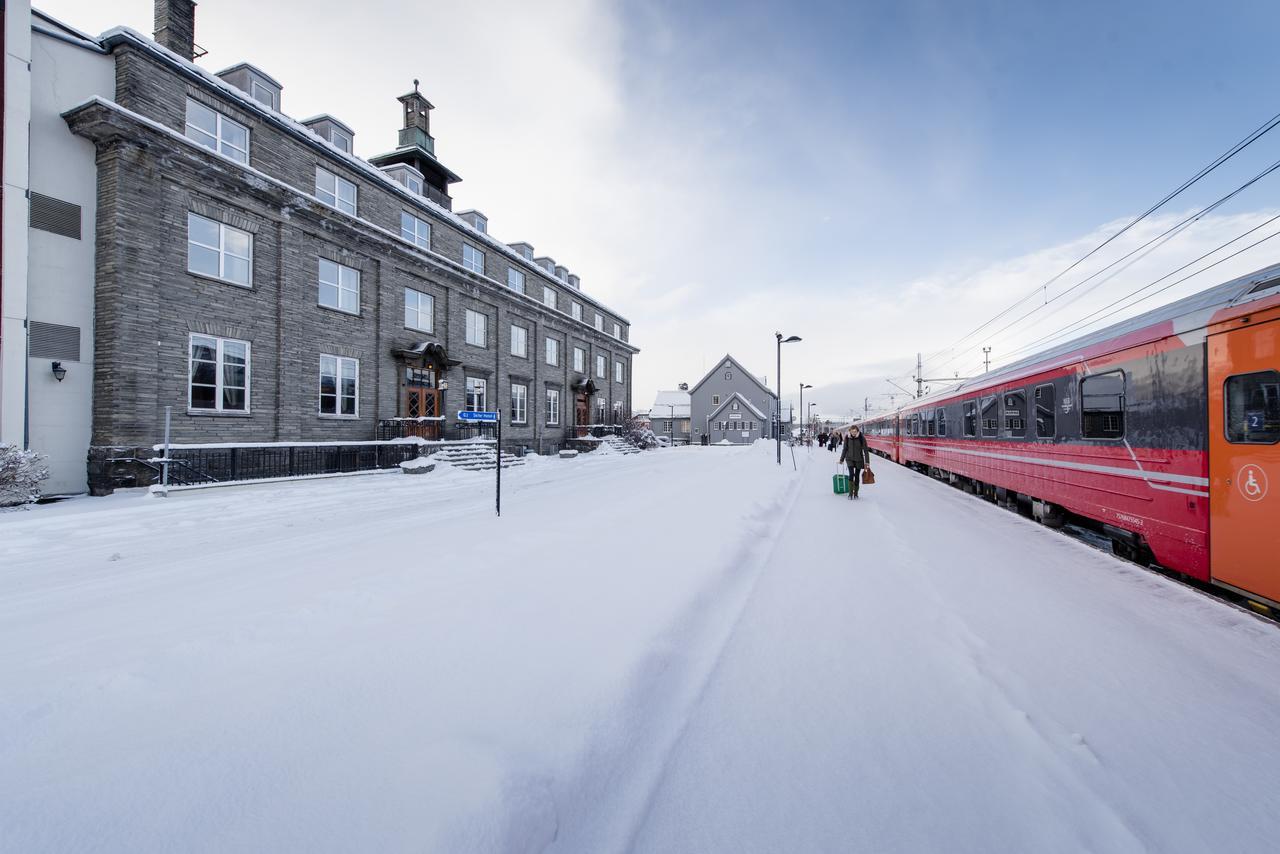 Oppdal Turisthotell Zewnętrze zdjęcie